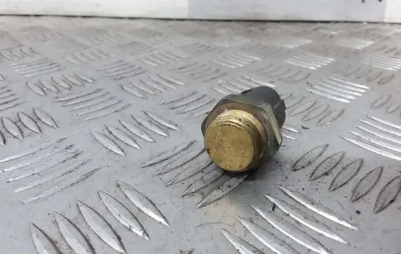 Coolant temperature sensor