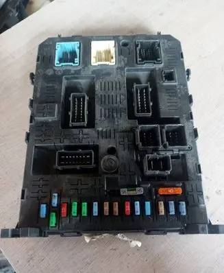Peugeot 308 Comfort/convenience module 96689538001