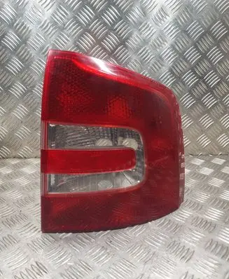 Skoda Octavia Mk2 (1Z) Rear/tail lights 275902