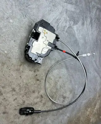 Nissan Note (E11) Radio/GPS head unit trim T1969 805019U10C