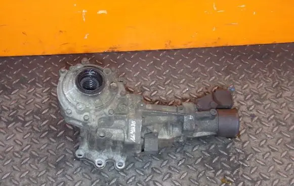Jeep Compass Gearbox transfer box case 05273456AB 16MB35