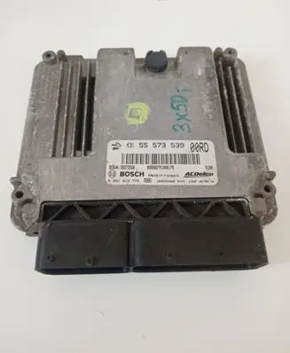 Opel Insignia A Engine control unit/module 55573539 55573560 0281015774