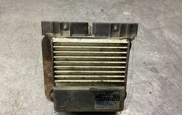 Toyota Corolla Verso AR10 Fuel injection control unit/module 8987120050 1310001261