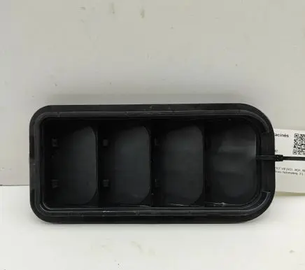 Volkswagen Golf VII Quarter panel pressure vent 7NO819465E