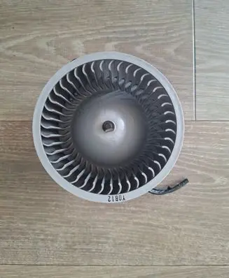 KIA Pro Cee'd III Heater fan/blower EB1D1NXJLA