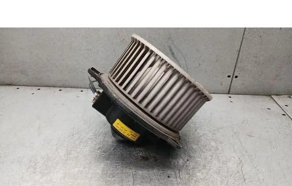 Mazda 323 F Heater fan/blower CSM124002