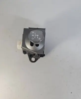 Toyota Prius (NHW20) Gear shifter/selector 8945147030 04G28 1923002020