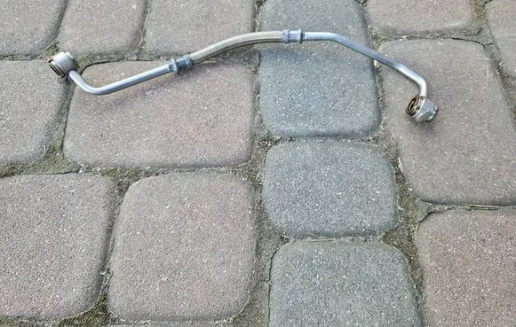 Opel Astra L Turbo turbocharger oiling pipe/hose 9832803480