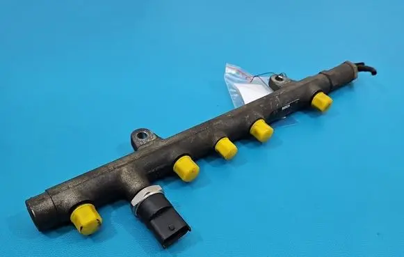 Opel Vivaro Fuel main line pipe 0445214024 IMPRK1599744