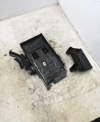 Ford Fusion II Battery tray DG9310663A