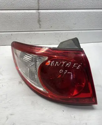 Hyundai Santa Fe Rear/tail lights 924012B000