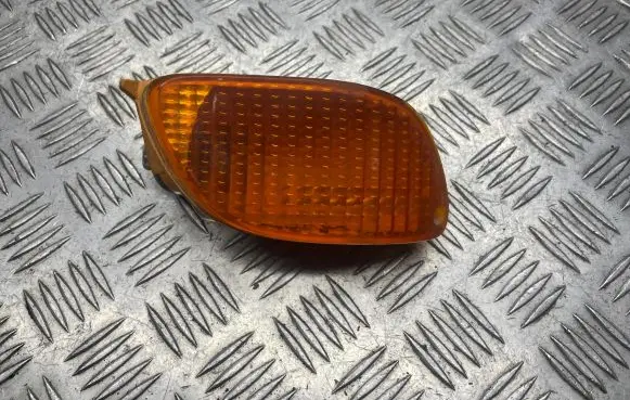Ford Focus Front indicator light XS4113368A