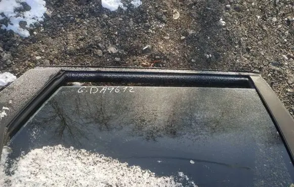Nissan Primera Rear door window glass
