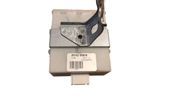 Toyota Avensis T250 Door control unit/module 8974105070