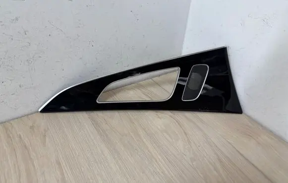 Audi A6 C7 Rear door trim (molding) 4G0867419L 10856101 90700000