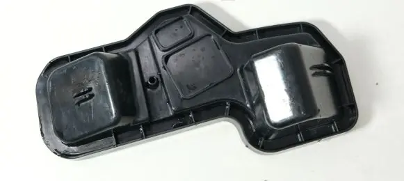 Audi A6 S6 C5 4B Headlight/headlamp dust cover 205378
