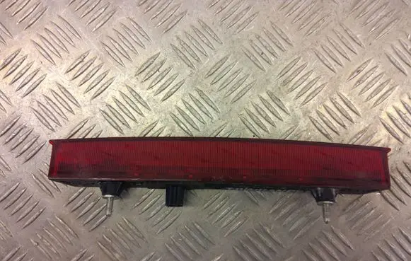 Toyota Highlander XU70 Third/center stoplight