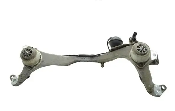 Volkswagen Touareg II Engine mounting bracket 7L8199207A 7P6907379P 7L8199131F