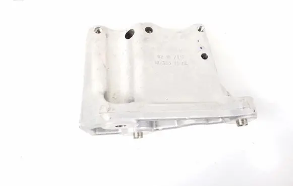 BMW 2 F45 Engine mounting bracket 8603620