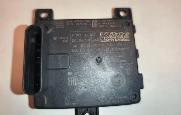 Volkswagen Tiguan Distronic sensor radar 1N3907550E