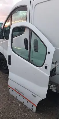 Renault Trafic II (X83) Front door