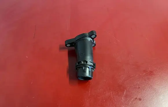 BMW X1 F48 F49 Engine coolant pipe/hose 8511205