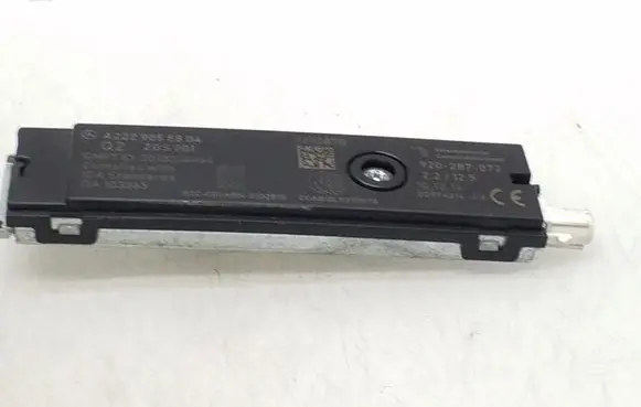 Mercedes-Benz Vito Viano W447 Aerial antenna amplifier A2229055804