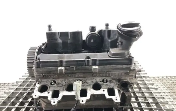 Volkswagen Polo V 6R Engine head 03P103286