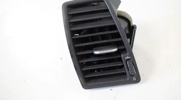 Volvo XC90 Dashboard air vent grill cover trim 3409398