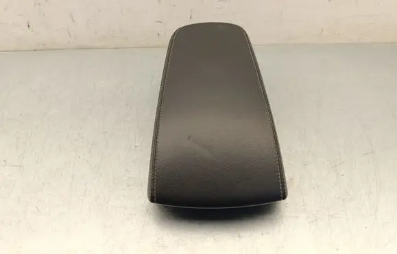 Volvo XC40 Armrest 31469781