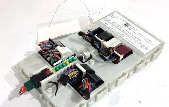 BMW X1 F48 F49 Central body control module 8736690
