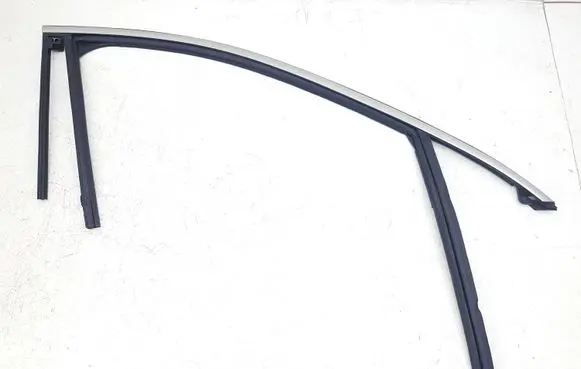 Ford Escape IV Rubber seal front door window/glass HSS5278 GEBAA