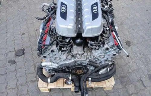 Audi R8 4S Engine