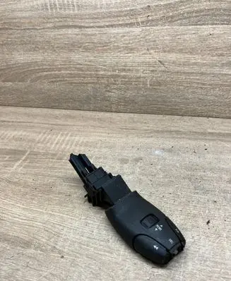 Peugeot 407 Steering wheel buttons/switches 96538207XT 12271904