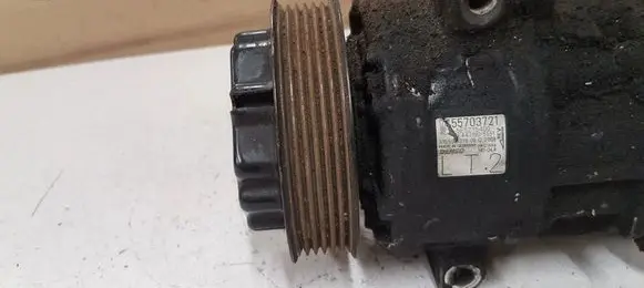 Opel Corsa D Air conditioning (A/C) compressor (pump) 55703721 5E5275400 315595319