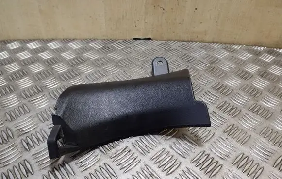 Foot area side trim