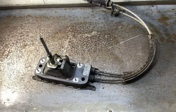 Volkswagen Caddy Gear shifter/selector 1T0711049P 400499P