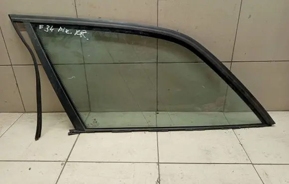 BMW 5 E34 Rear side window