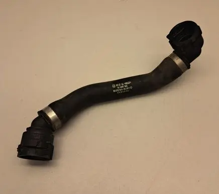 Mercedes-Benz Sprinter W907 W910 Engine coolant pipe/hose A9075011800