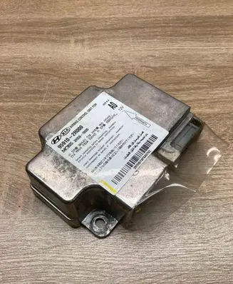 Hyundai i30 Airbag control unit/module 959102R000 2R95910000