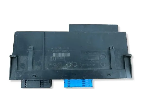 BMW 3 E90 E91 Comfort/convenience module 106818 S61359131782 SW050700