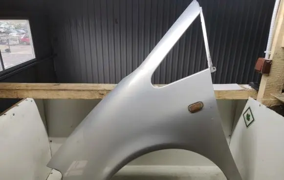 Ford Galaxy Fender