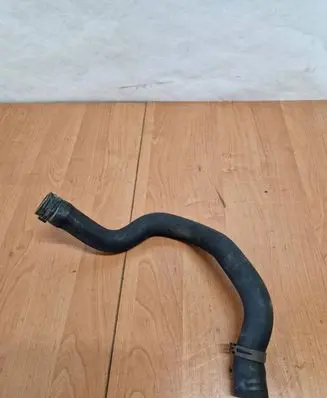 Volkswagen PASSAT B6 Engine coolant pipe/hose 3C0122101H 3C0122101R ZC210404