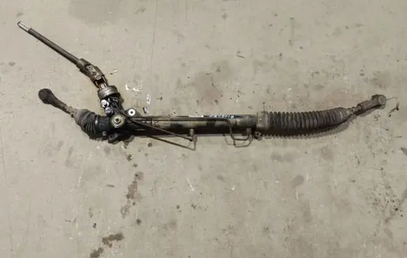 Volkswagen PASSAT B5.5 Steering rack 8D1422072