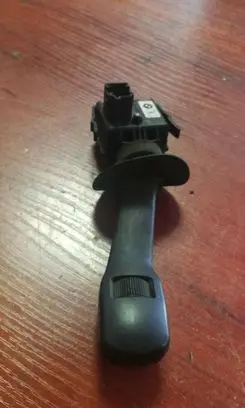 BMW 7 E38 Wiper control stalk 8352013
