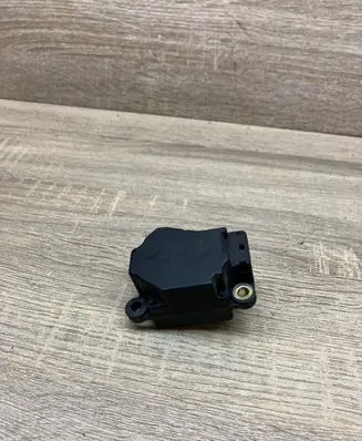 Volvo V70 Air flap motor/actuator 75622F 100103