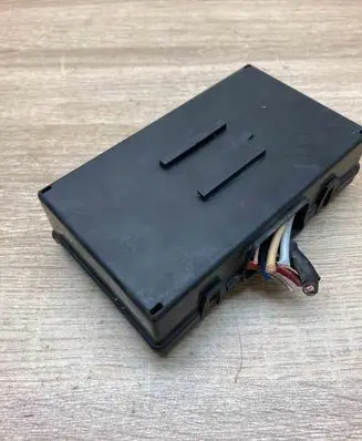 Citroen C4 I Fuse module 9632229480 074901