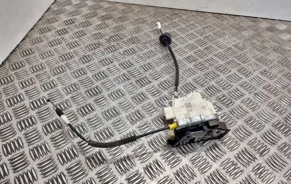 Audi A4 S4 B8 8K Rear door lock 8K0839015H