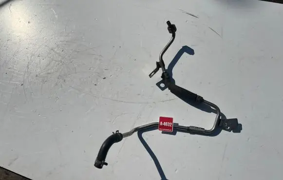 Volkswagen PASSAT B8 Fuel line pipe 04L131552DL