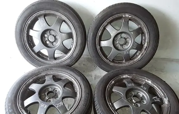 R16 alloy rim